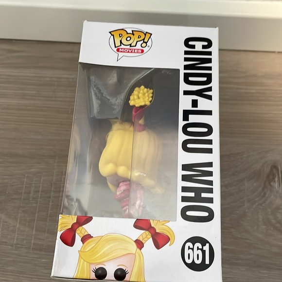 The grinch Cindy Lou Who Funko Pop - Picture 2 of 5